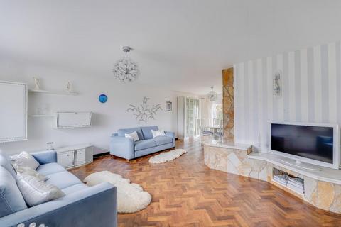 4 bedroom detached house for sale, Severn Road, Porthcawl, Bridgend County Borough