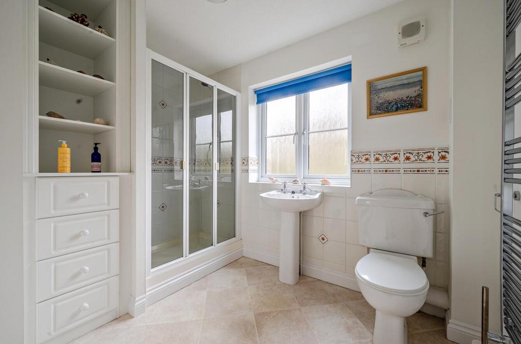 Ensuite Bathroom