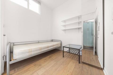 Studio to rent, Elvaston Place, South Kensington, London, SW7