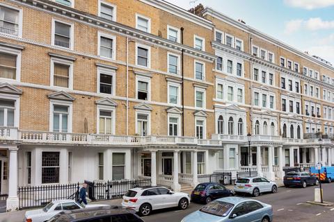 Studio to rent, Elvaston Place, South Kensington, London, SW7