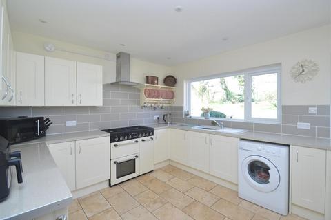 3 bedroom detached house for sale, School Green Road, Freshwater