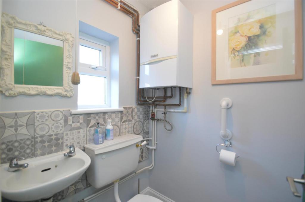 Cloakroom wc