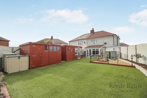 undefined, Rhydwen Drive, Denbighshire LL18