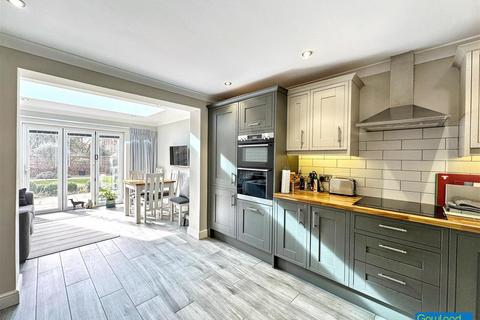4 bedroom end of terrace house for sale, Low Church Wynd, Yarm TS15 9BA
