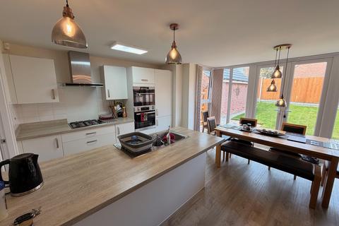 4 bedroom detached house for sale, Easton Close, Melton Mowbray