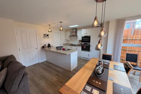4 bedroom detached house for sale, Easton Close, Melton Mowbray