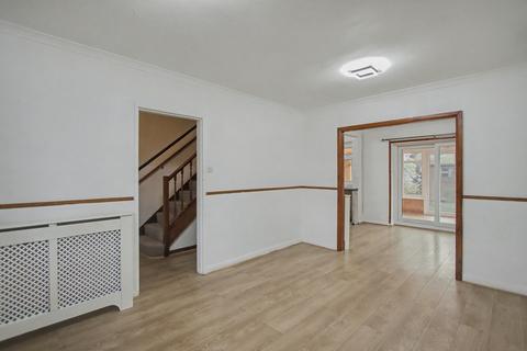 undefined, Weston Green, Dagenham RM9