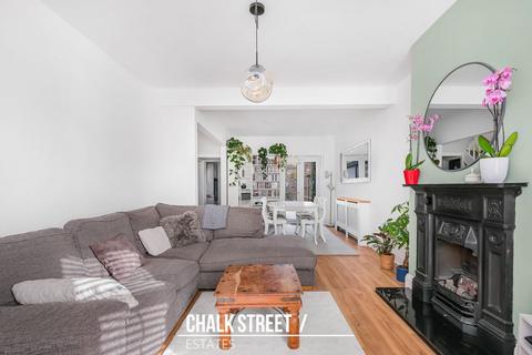 3 bedroom terraced house for sale, Marlborough Road, Romford, RM7