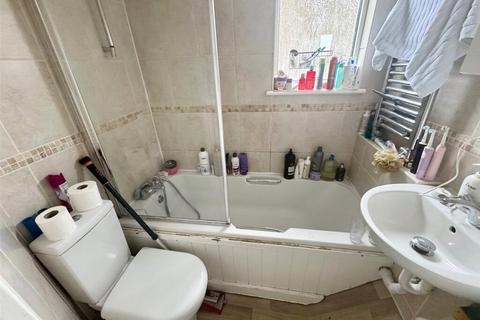 undefined, 94 Little Marlow Road, SL7