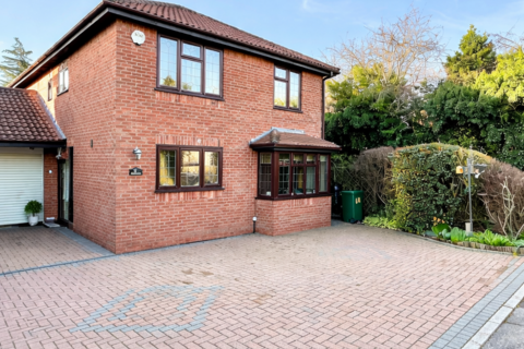 4 bedroom link detached house for sale, Holyport, Maidenhead, Berkshire, SL6