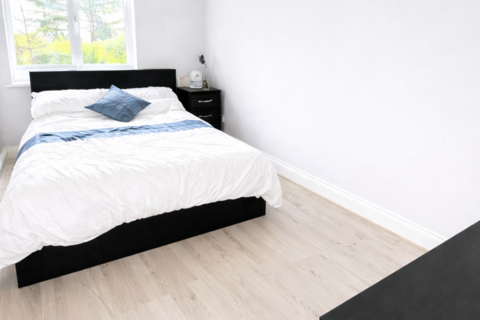 4 bedroom link detached house for sale, Holyport, Maidenhead, Berkshire, SL6
