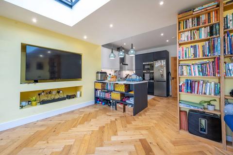 undefined, Henniker Gardens, East Ham, London, E6