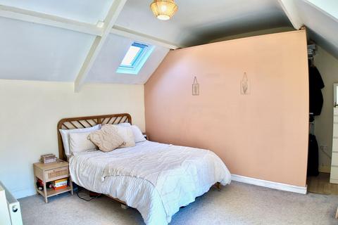 4 bedroom semi-detached house for sale, Hillside Road, Crumlin, NP11