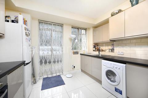 undefined, Riverside Drive, NW11