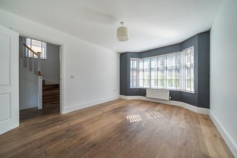 4 bedroom detached house to rent, Aster Way Haywards Heath RH17