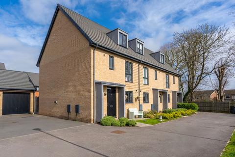 4 bedroom end of terrace house for sale, Barbon Close, Bishop's Stortford CM23