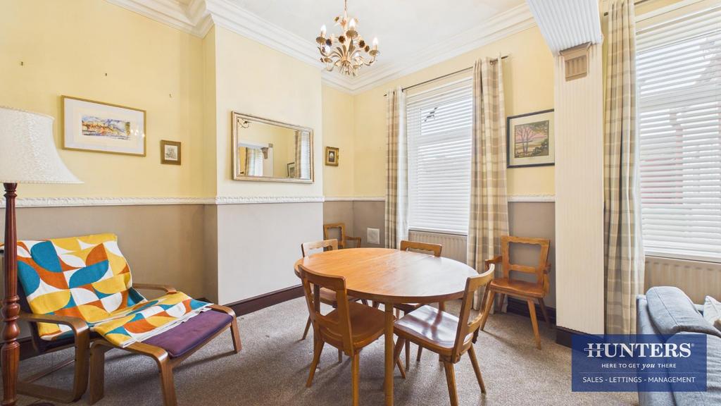 Living/Dining Room
