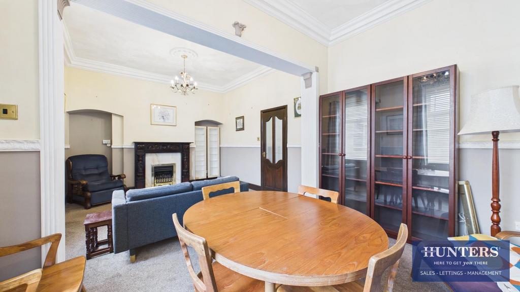 Living/Dining Room