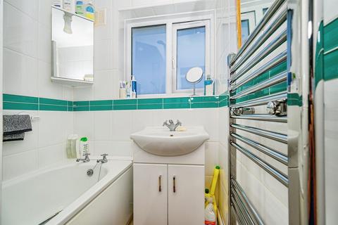 2 bedroom terraced house for sale, Wodecroft Road, Luton