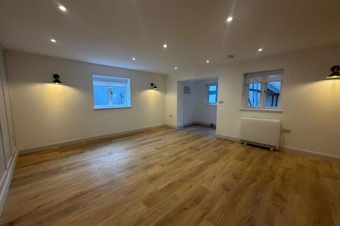 undefined, The Luxe Loft 15 The Homend, Ledbury, Herefordshire, HR8 1BN