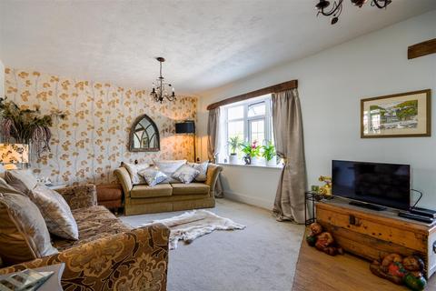 3 bedroom detached house for sale, High Street, Ninfield,