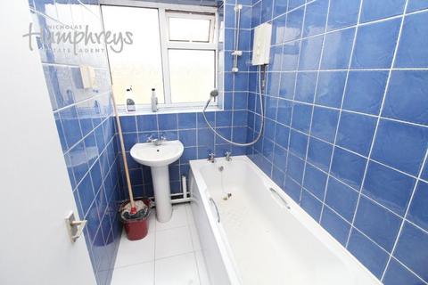 undefined, Richmond Close, Hansworth Wood B20