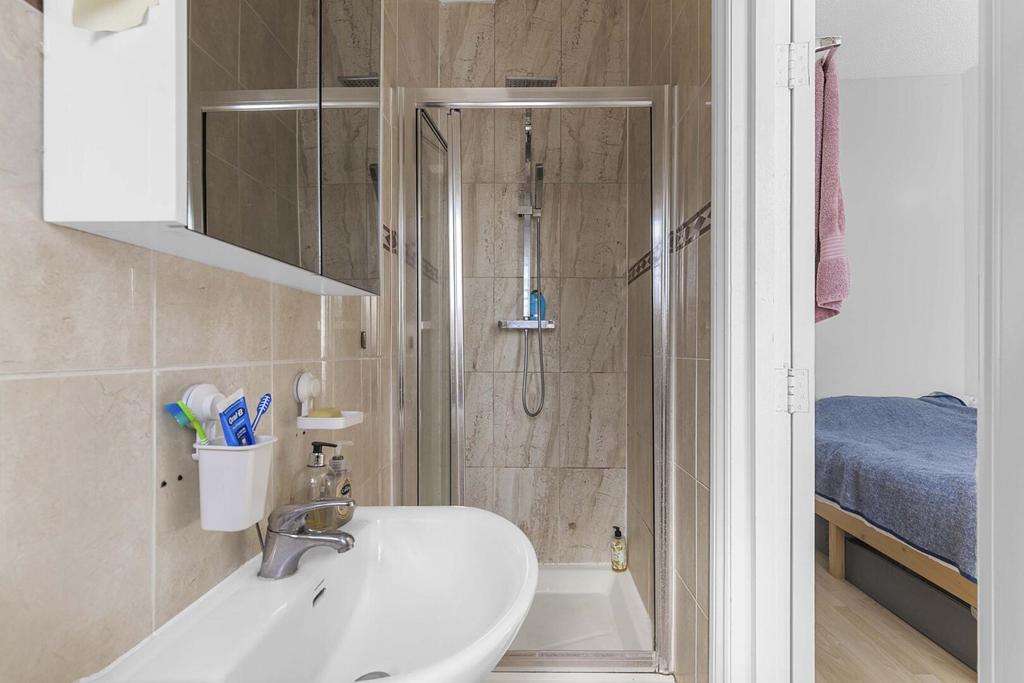 Ensuite