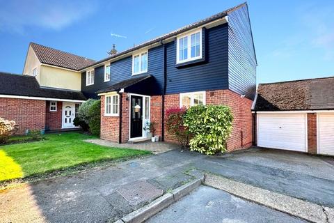 undefined, Moore Close, Billericay CM11