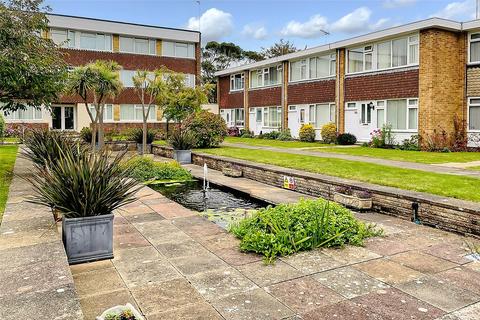 3 bedroom end of terrace house for sale, Bramber Square, Rustington, Littlehampton, West Sussex