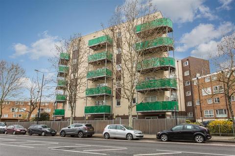 undefined, Flanaghan Apartments, Mile End, E3