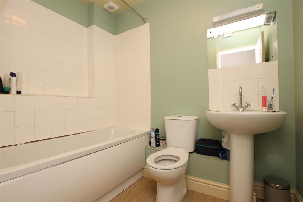 Bathroom.JPG