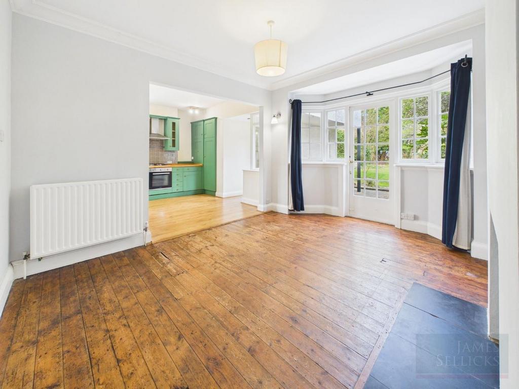 Dining Room open to Kitchen
