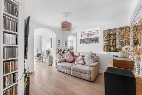 3 bedroom detached house for sale, Farnborough Road, Farnborough GU14