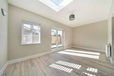 undefined, Brighton Road, Horley RH6