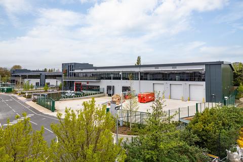 Warehouse to rent, 555 White Hart Ln London N17 7RP