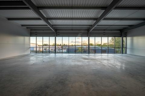 Warehouse to rent, 555 White Hart Ln London N17 7RP