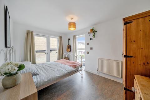 2 bedroom house for sale, Calypso Crescent, Peckham, London