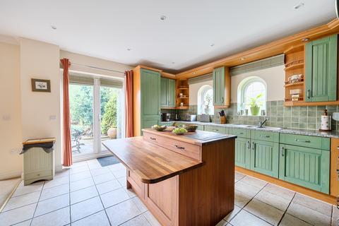 4 bedroom house for sale, Gowrie Place, Caterham, CR3