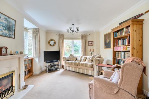 4 bedroom house for sale, Gowrie Place, Caterham, CR3