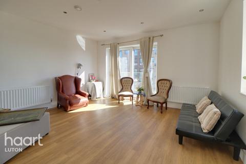 undefined, Stirling Drive, LUTON