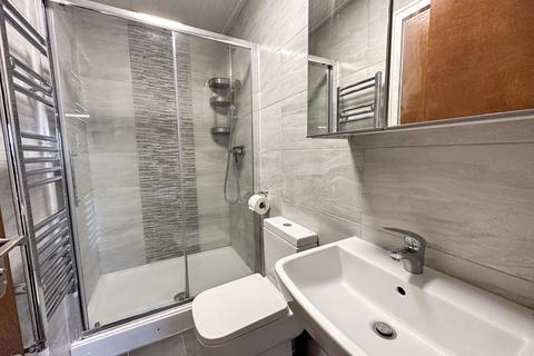 undefined, Room 2, 8, Balfour Road, Hounslow, Greater London, TW3