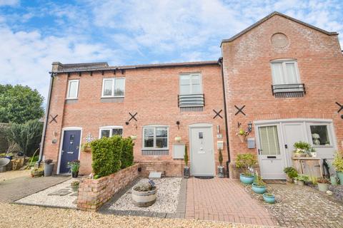 2 bedroom terraced house to rent, Cumberland Mews, Broseley
