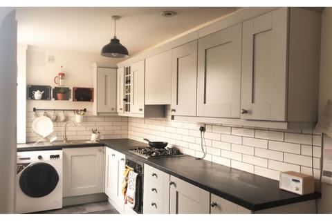 2 bedroom terraced house to rent, Leopold Street, Loughborough, LE11