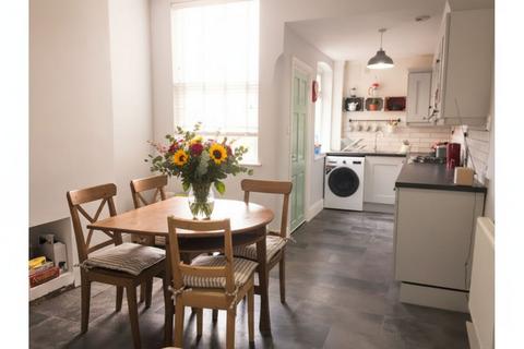 2 bedroom terraced house to rent, Leopold Street, Loughborough, LE11