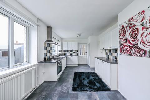3 bedroom end of terrace house for sale, Brinkhill Crescent, Clifton, Nottingham, NG11