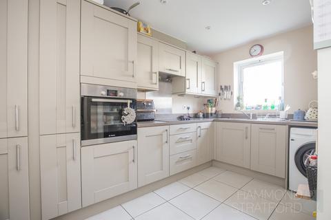 3 bedroom semi-detached house for sale, Granary Way, Hingham