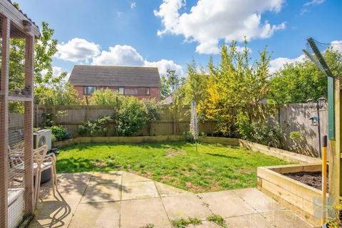 3 bedroom semi-detached house for sale, Granary Way, Hingham