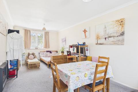 undefined, Wentworth Avenue, Slough, Berkshire, SL2