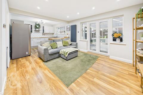 3 bedroom detached bungalow for sale, Hawthorn Rise, Mundesley, Norwich