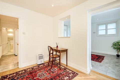 undefined, Hillmarton Road, London